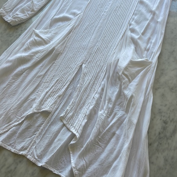 Vix White Pleated Cover Up - Picture 3 of 6